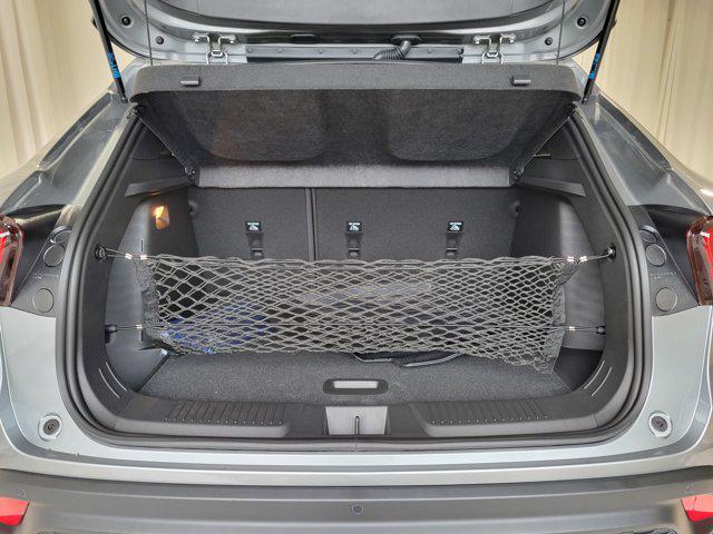 new 2025 Chevrolet Trax car, priced at $25,948