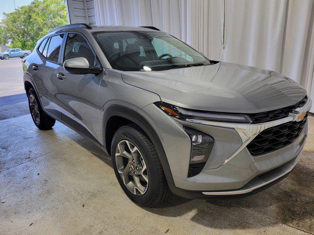 new 2025 Chevrolet Trax car, priced at $25,830
