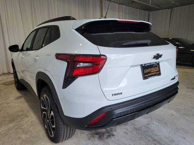 new 2025 Chevrolet Trax car, priced at $27,035