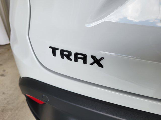 new 2025 Chevrolet Trax car, priced at $27,035