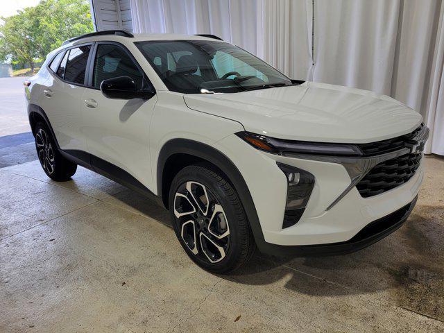new 2025 Chevrolet Trax car, priced at $27,035
