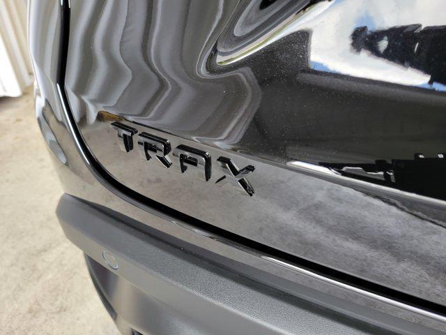 new 2025 Chevrolet Trax car, priced at $27,035