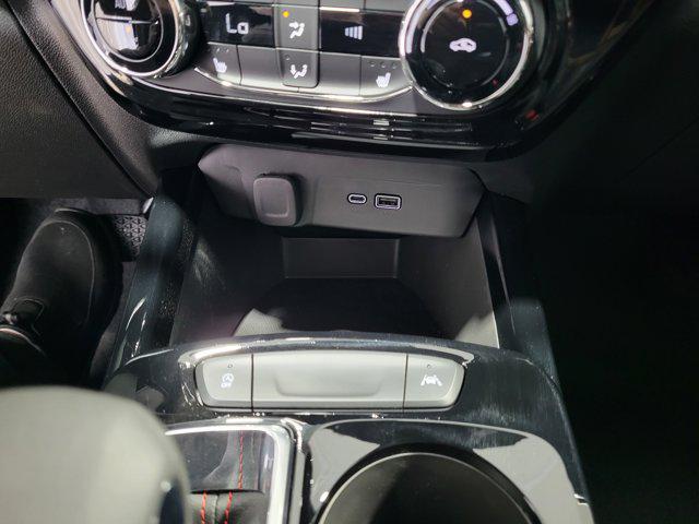new 2025 Chevrolet Trax car, priced at $27,035