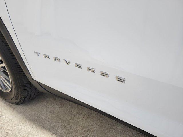 used 2025 Chevrolet Traverse car, priced at $36,514