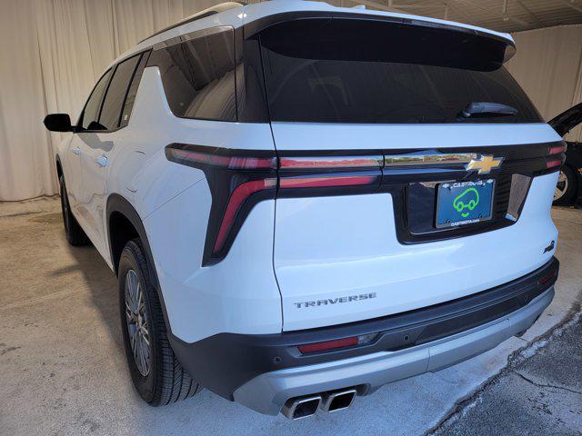 used 2025 Chevrolet Traverse car, priced at $36,514