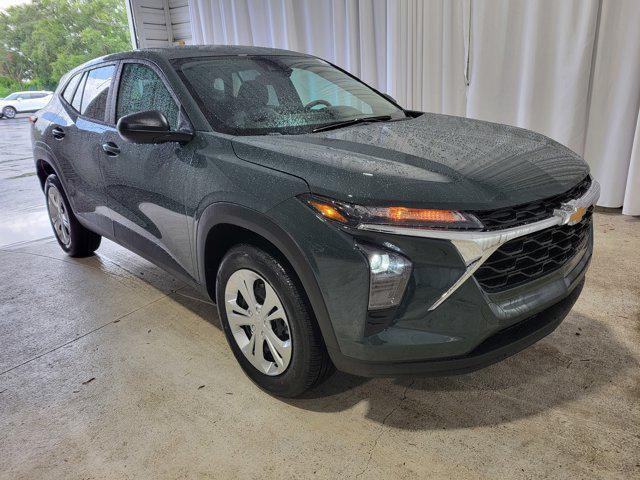 new 2025 Chevrolet Trax car, priced at $23,283