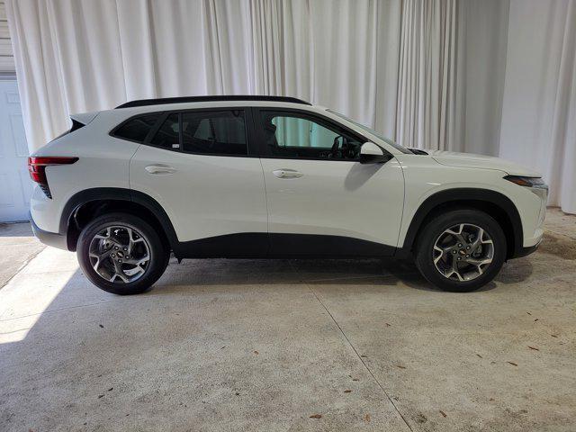 new 2025 Chevrolet Trax car, priced at $24,968