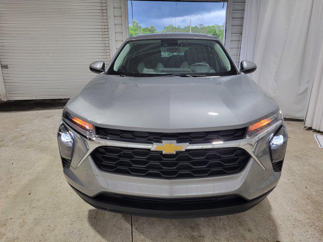 used 2024 Chevrolet Trax car, priced at $19,422