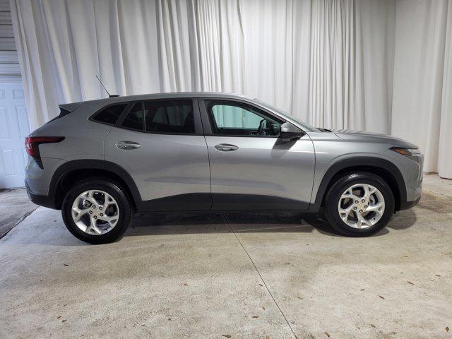 used 2024 Chevrolet Trax car, priced at $19,422