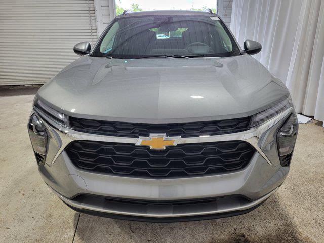 new 2025 Chevrolet Trax car, priced at $23,789