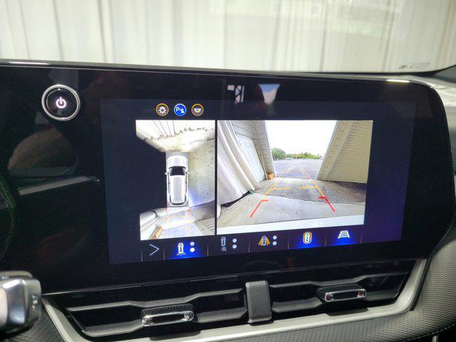 new 2026 Chevrolet Equinox car, priced at $33,193