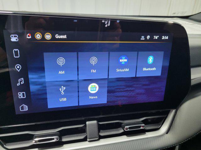 new 2026 Chevrolet Equinox car, priced at $33,193