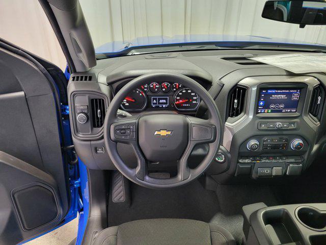 new 2025 Chevrolet Silverado 1500 car, priced at $40,463