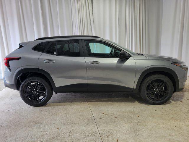 new 2025 Chevrolet Trax car, priced at $27,634