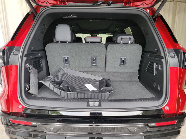 new 2025 Chevrolet Traverse car, priced at $57,913