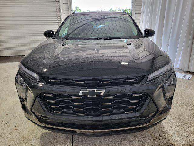 new 2025 Chevrolet Trax car, priced at $27,035