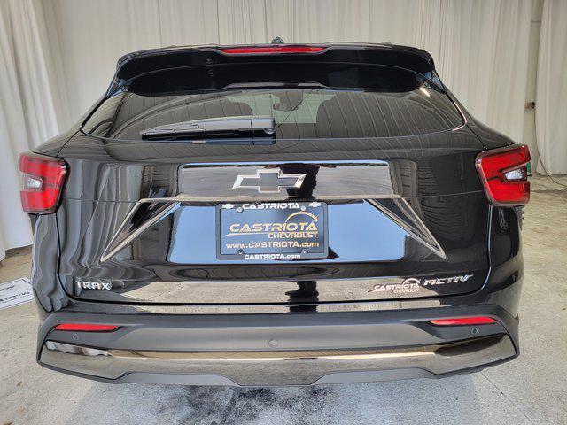 new 2025 Chevrolet Trax car, priced at $27,035