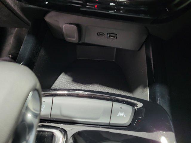 new 2025 Chevrolet Trax car, priced at $26,225