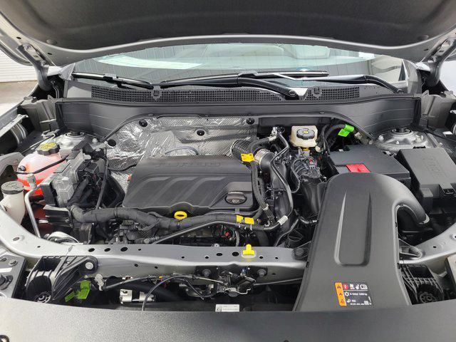 new 2025 Chevrolet Trax car, priced at $27,035