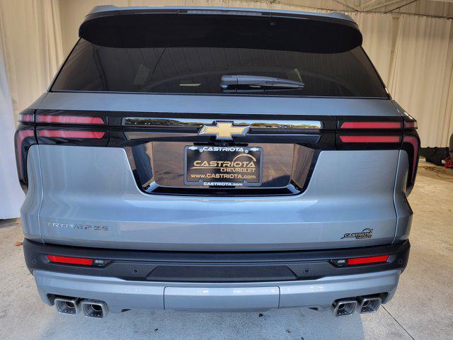 new 2026 Chevrolet Traverse car, priced at $44,113
