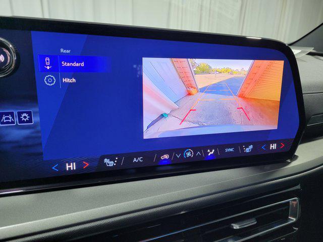 new 2026 Chevrolet Traverse car, priced at $44,113