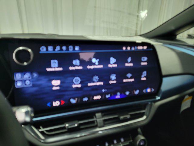 new 2025 Chevrolet Equinox EV car, priced at $38,683