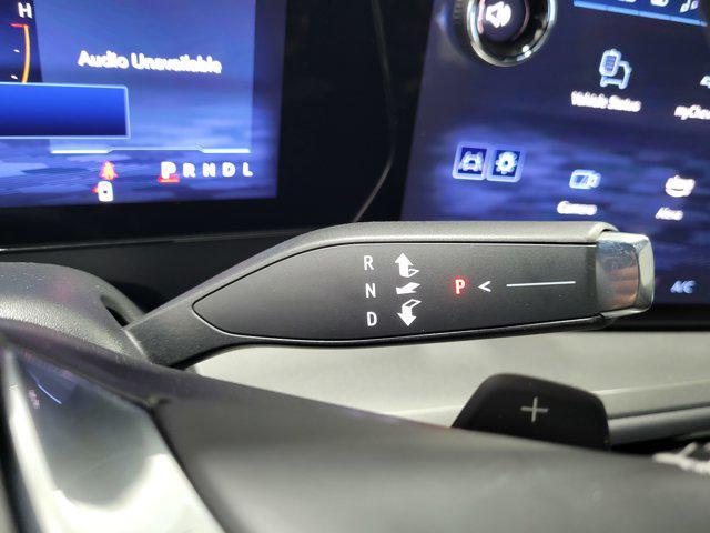 new 2025 Chevrolet Traverse car, priced at $41,658