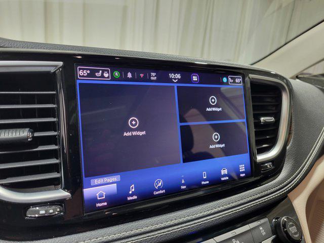 used 2021 Chrysler Pacifica Hybrid car, priced at $24,075