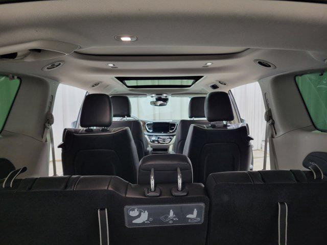 used 2021 Chrysler Pacifica Hybrid car, priced at $24,075