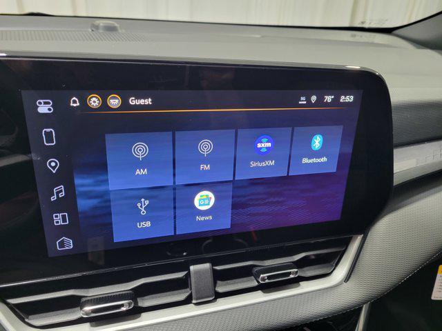 new 2026 Chevrolet Equinox car, priced at $30,819