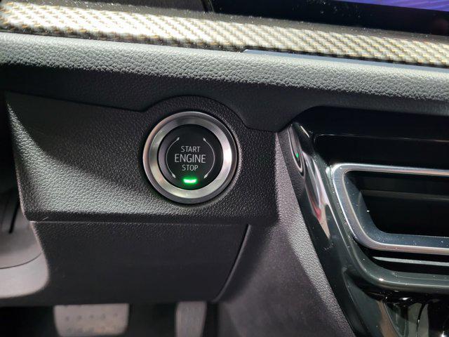 used 2025 Chevrolet Traverse car