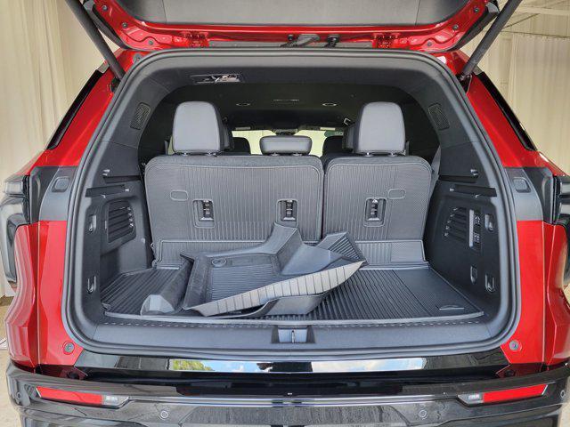used 2025 Chevrolet Traverse car
