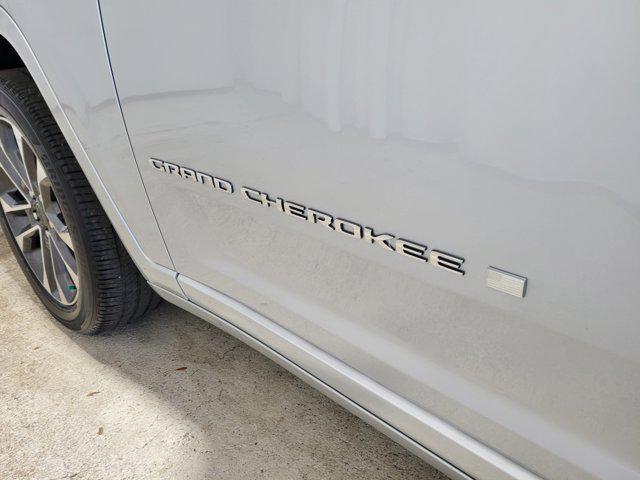 used 2023 Jeep Grand Cherokee car, priced at $38,114