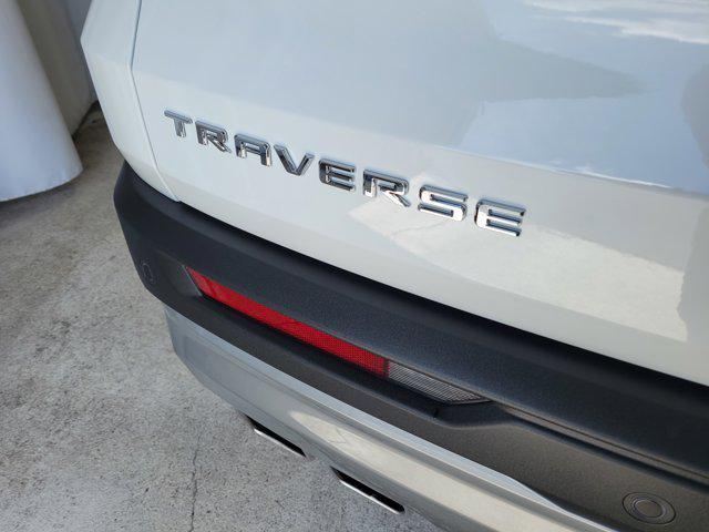new 2025 Chevrolet Traverse car, priced at $45,233