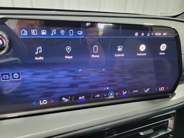 new 2025 Chevrolet Traverse car, priced at $45,233