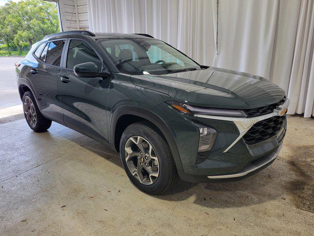 new 2025 Chevrolet Trax car, priced at $25,179