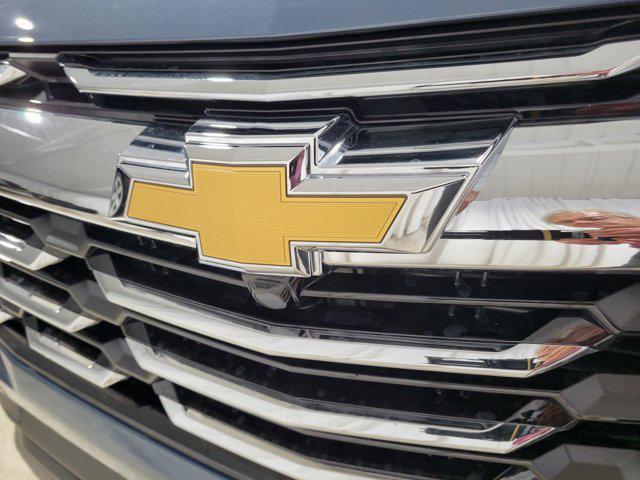 new 2026 Chevrolet Equinox car, priced at $30,689