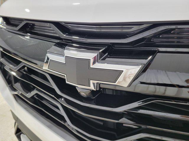 used 2025 Chevrolet Equinox car, priced at $32,239
