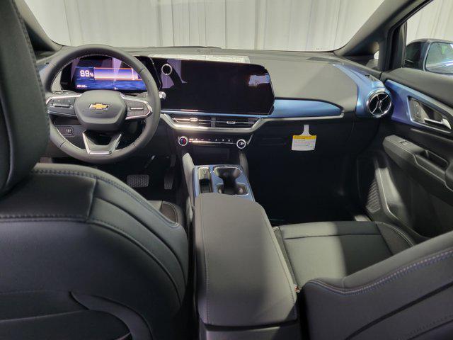new 2025 Chevrolet Equinox EV car, priced at $39,858