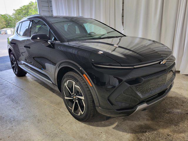 new 2025 Chevrolet Equinox EV car, priced at $39,858