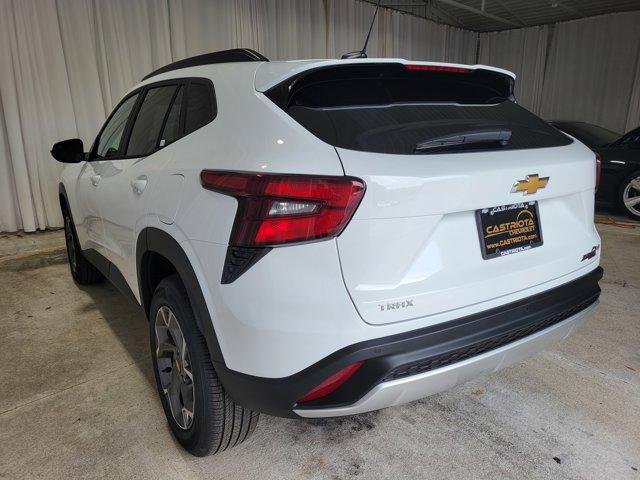 new 2025 Chevrolet Trax car, priced at $25,753