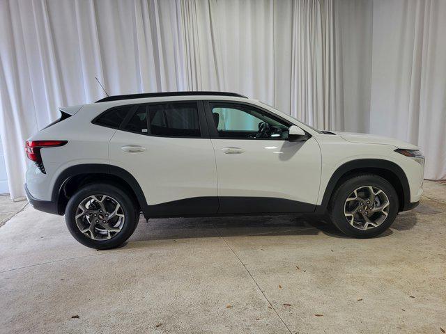 new 2025 Chevrolet Trax car, priced at $25,753