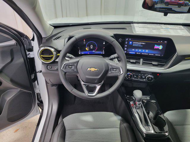 new 2025 Chevrolet Trax car, priced at $25,753