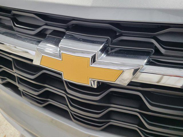 new 2025 Chevrolet Trax car, priced at $25,930