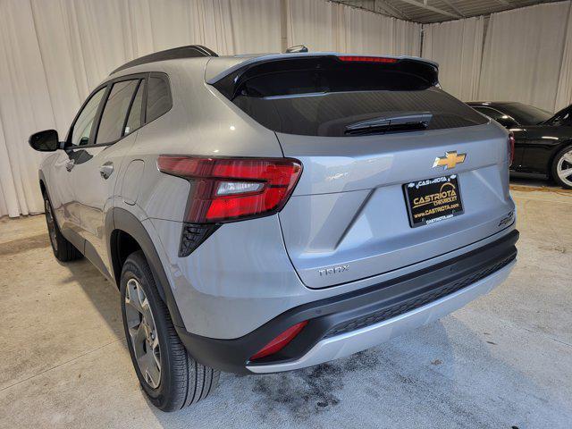 new 2025 Chevrolet Trax car, priced at $25,930