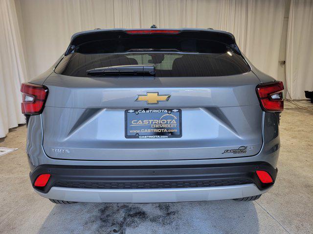 new 2025 Chevrolet Trax car, priced at $25,930