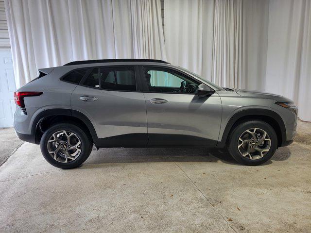new 2025 Chevrolet Trax car, priced at $25,753