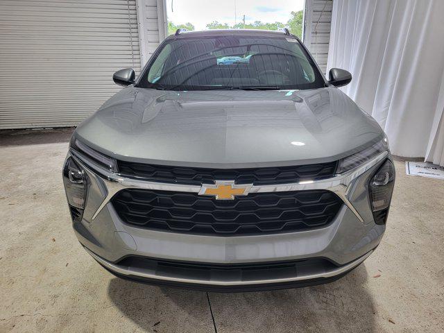 new 2025 Chevrolet Trax car, priced at $25,753