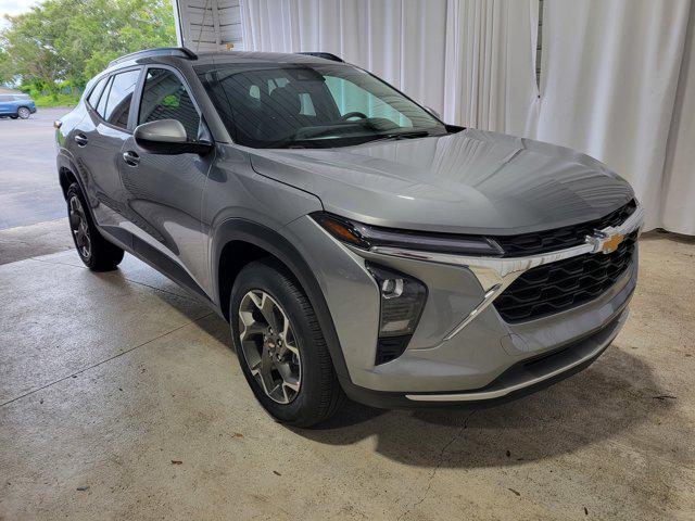 new 2025 Chevrolet Trax car, priced at $25,753