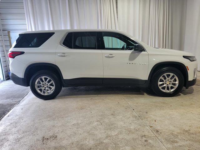 used 2022 Chevrolet Traverse car, priced at $28,368